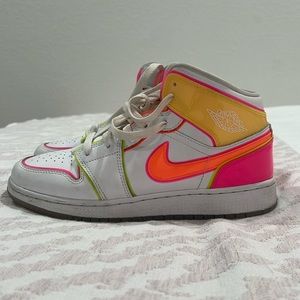 nike neon edge glow jordans